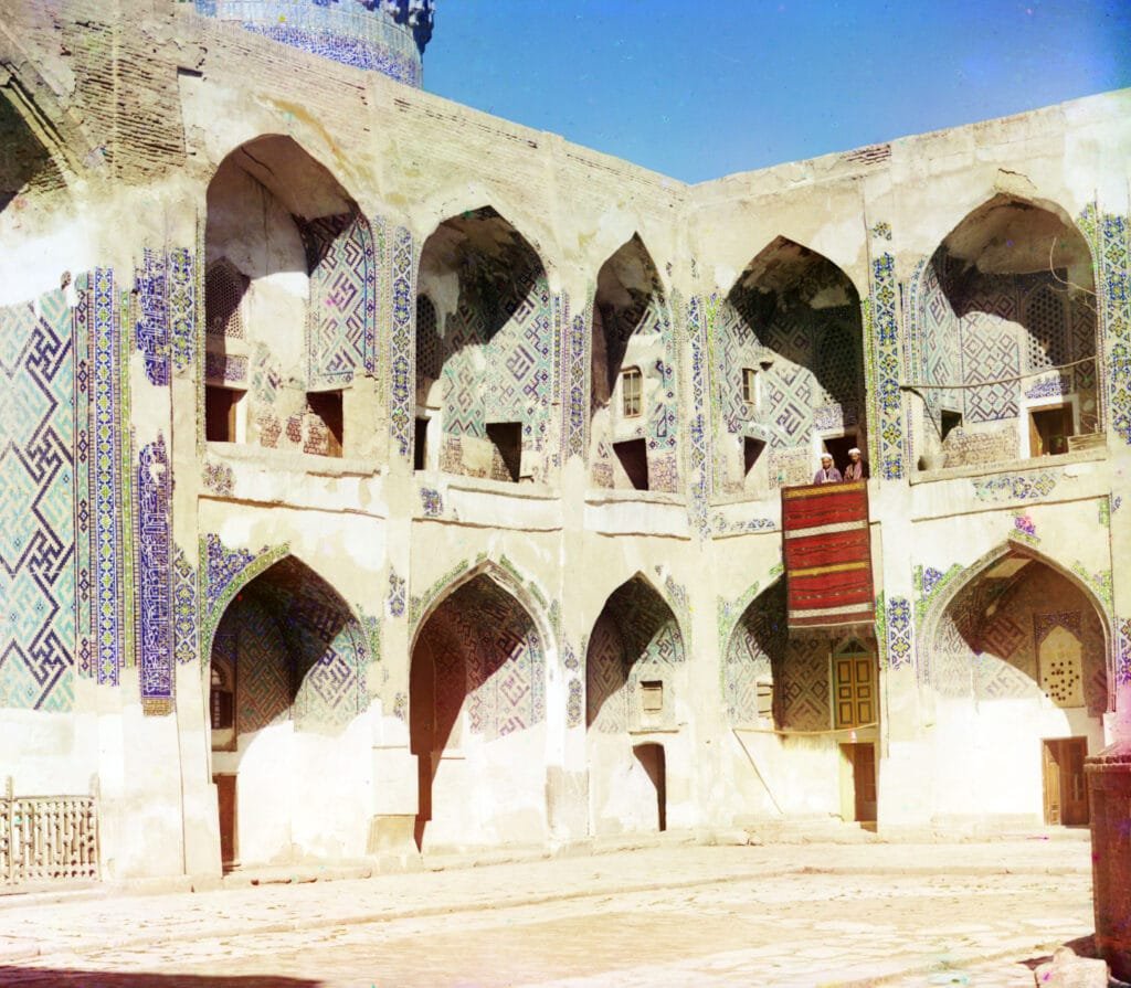 The Courtyard of SherDor Madrasah in the Early 20th Century.
Photo by S. M. Prokudin-Gorsky.