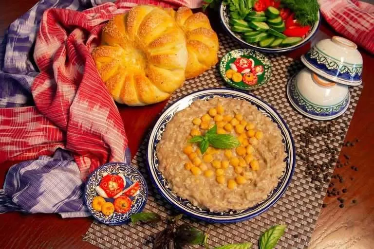  Khalisa: A Hearty Traditional Uzbek Dish with Over 3000 Years of Culinary History