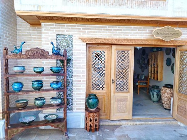 "Ethnographic Park 'Eternal City,' Samarkand: Showcasing Over 100 Cultural Exhibits and Traditional Crafts"